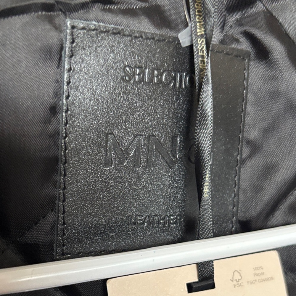 Mango Women's Sleek Black Leather Jacket, new with tags - Picture 6 of 7